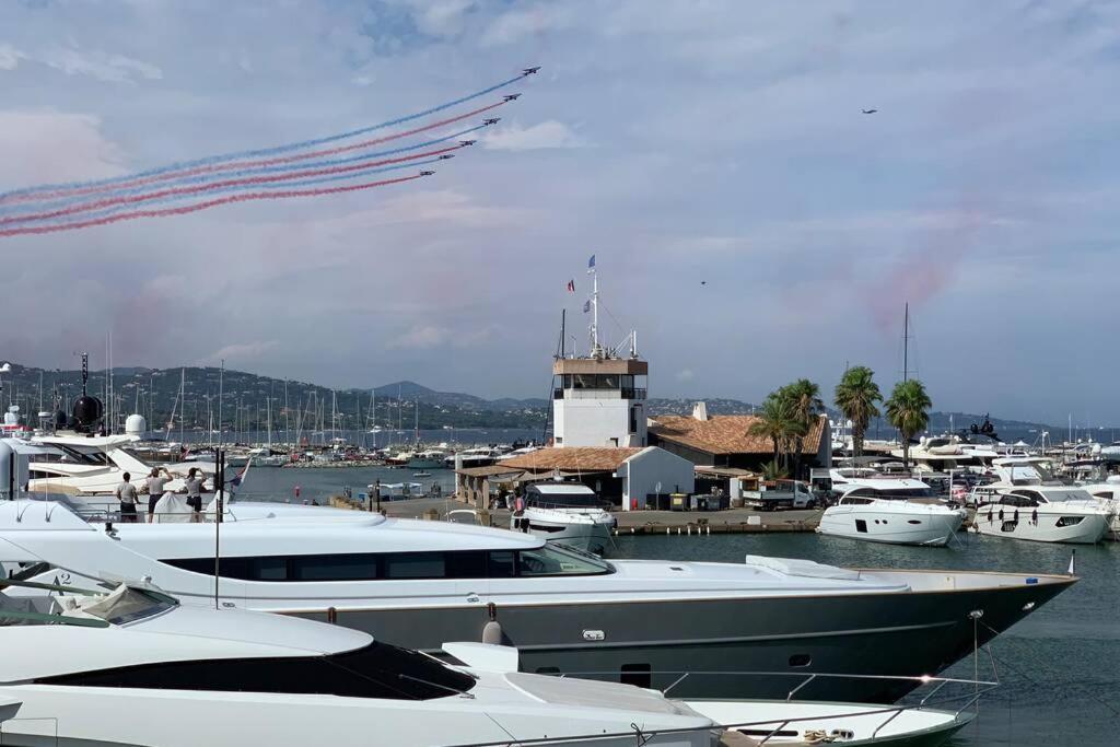 Marinesappartement, La Terrasse Tropezienne Cogolin Bagian luar foto